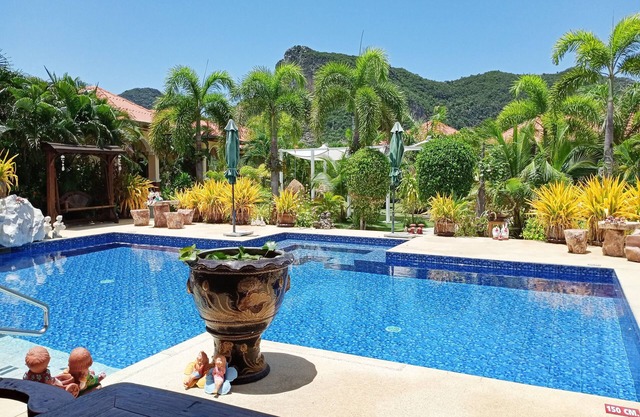 Stella Resort