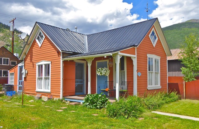Stellar House in Downtown Silverton
