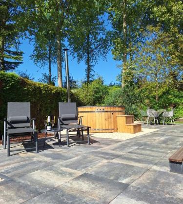 Stelle Maris Wellness, carefree enjoyment! Private Sauna & Hottub in Zeeland, Airco, Free Wifi and more!