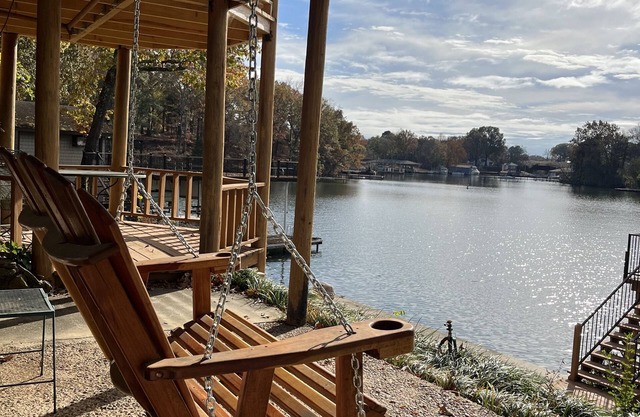 Stenson Hollow Lake Condo