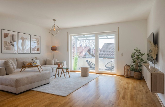 STEP Apartments: spacious 103m2 with large balcony in a quiet location