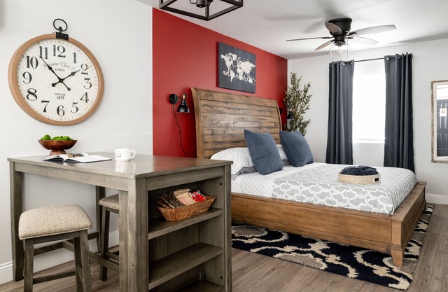 Step Free Entrance - Garofalo Cottage at Wrenwood Ranch