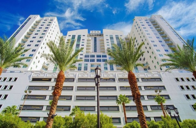 Steps Away from Downtown Action!