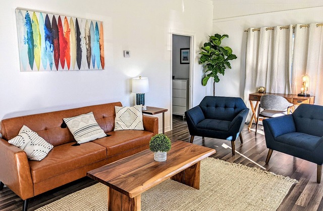 Steps from the Beach - Pet Friendly - Surfers Beach Cottage!