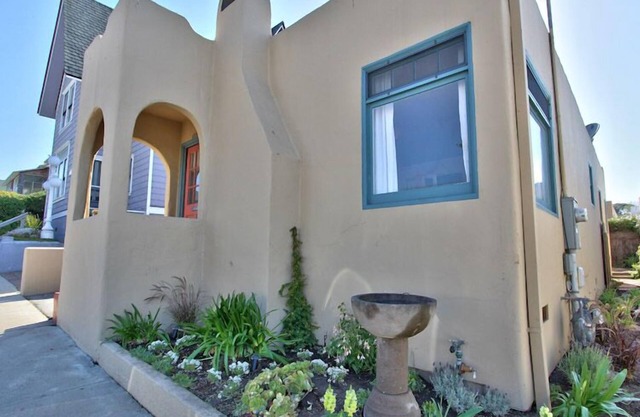 Steps from the beach with an ocean view-a no smoking and or vaping property.