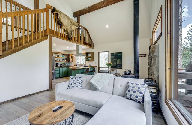 Steps to Crystal River: Hideaway w/Mountain Views