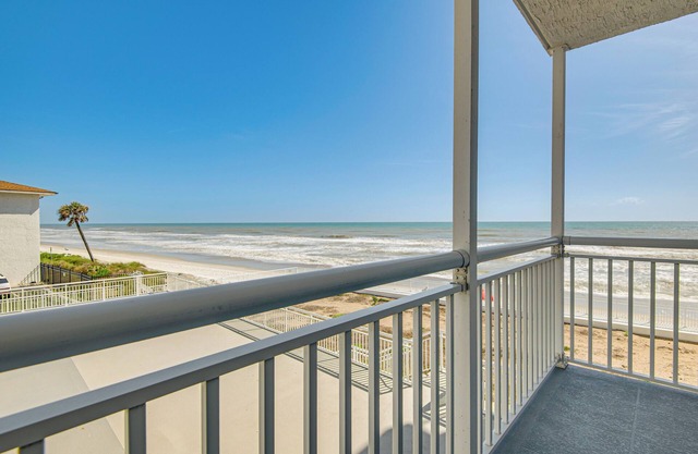 Steps to Ocean: Satellite Beach Condo w/Balcony