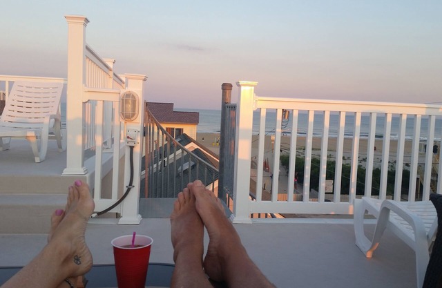 Steps to the Beach - HEATED POOL, Elevator, AMAZING Rooftop Views! NEW, Modern!
