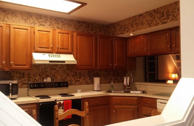 STERILIZED Condo Central to Everything in Jacksonville Florida