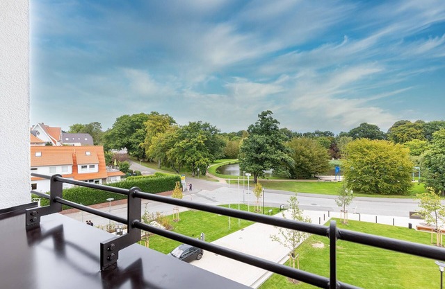 Stilvolles Apartment mit Loggia, Wunderschönem Parkblick und Hauseigenem SPA