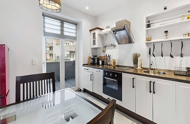 Stilvoll und Elegant: Gutshof All-inklusive Balkon Parken Reinigung