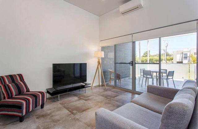 Stirling Apartment 3- Modern Central Apartment