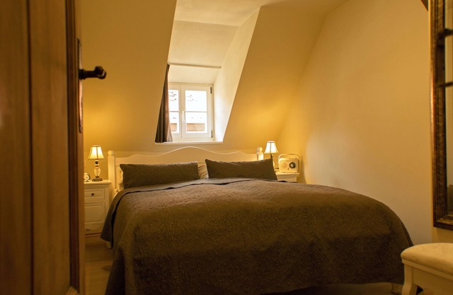 Stobenstrasse Holiday Home | small half-timbered house with private garden terrace