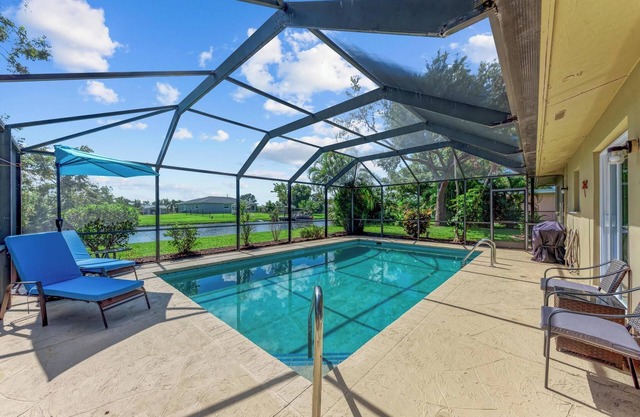 Stocked Pool Home Canal View 8 Miles Beaches, Golfing, Fishing, Entertainment!nn