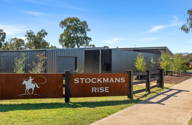 Stockmans Rise - A generously spacious house complemented by high country style & taste