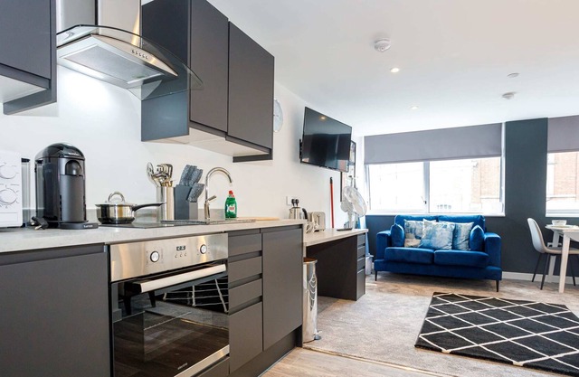 Stoke-on-Trent Studio - Central Location