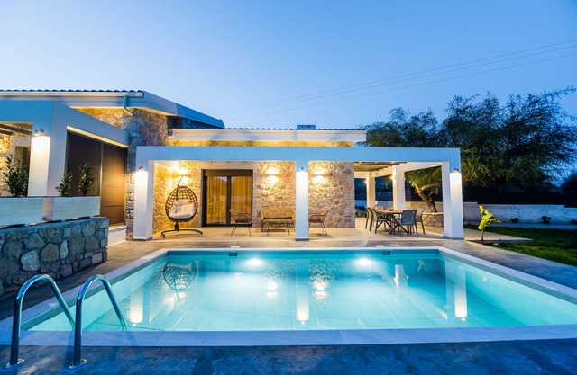 Stone and Sea Villas