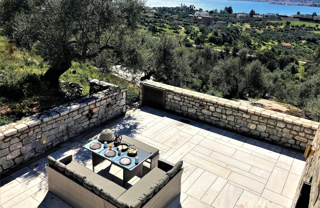 Stone-built cottage in Gythio, Mani | ‘Liopetra’