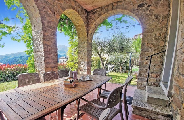 Stone cottage with wonderful loggia, private pool, walk to facilities.