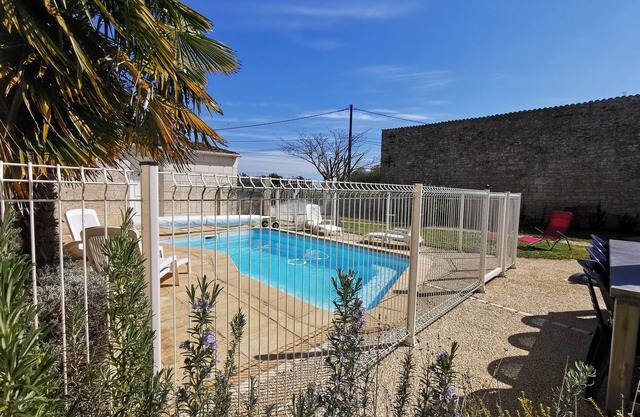 Stone house with private heated swimming pool