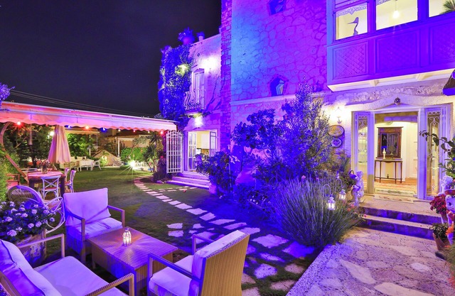 Stone Villa,Large Garden.Swimming Pool, and Very Close the Beautiful Beach .