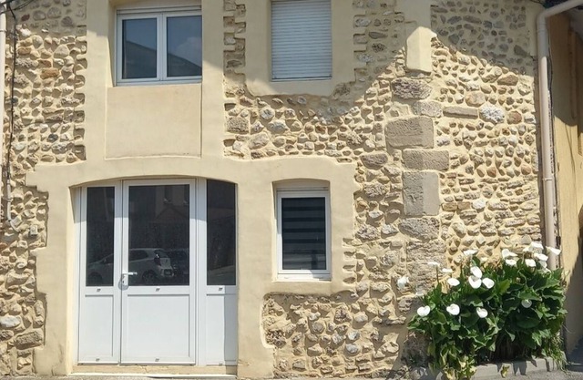 Stone village house. Atypical and cosy duplex. Between Valence and Vercors.