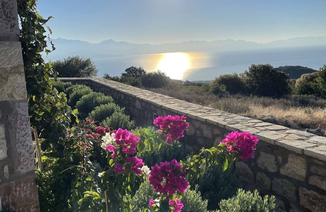 Stonevillas and Seaview Garden Marion