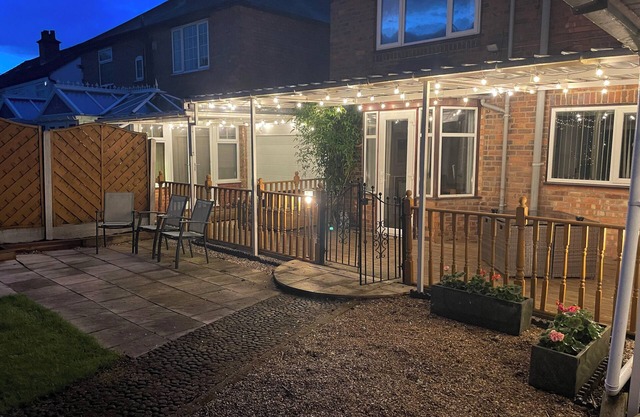 Stoney Court Huge 9 Bedroom Property Near NEC, City Centre