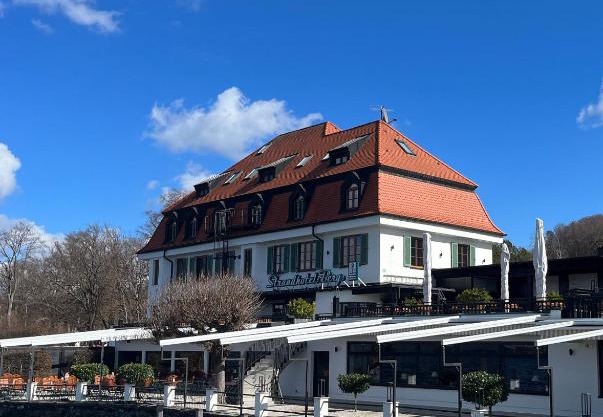 Strandhotel Berg