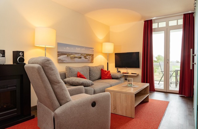 Strandnahe, Hübsche Wohnung mit Sauna und Balkon mit Blick zum Nordseedeich