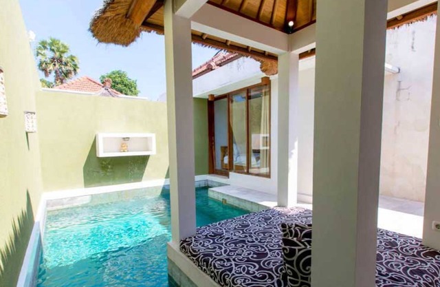 Strategic location 2 BR Villa in Seminyak, walking distance to beach and shops