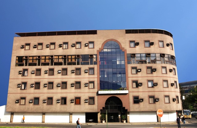 Stratus Vila Hotel
