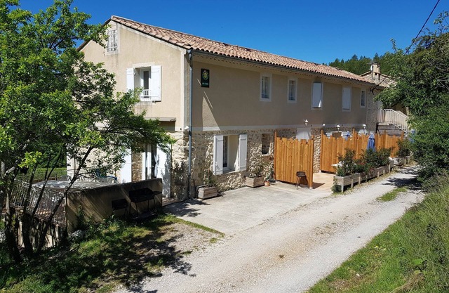 Studio 1 of 26 square meters, capacity 2 near Montbrun Les Bains