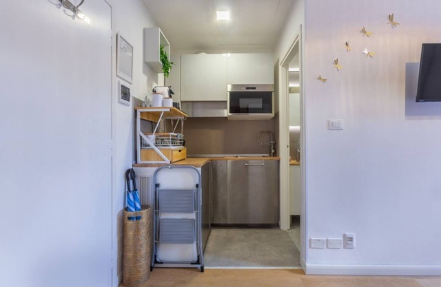 Studio 2 min walk from Porta San Donato!