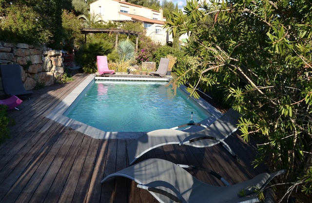 Studio 25m2 classified 2*/terrace 8m2/seaview/shared pool