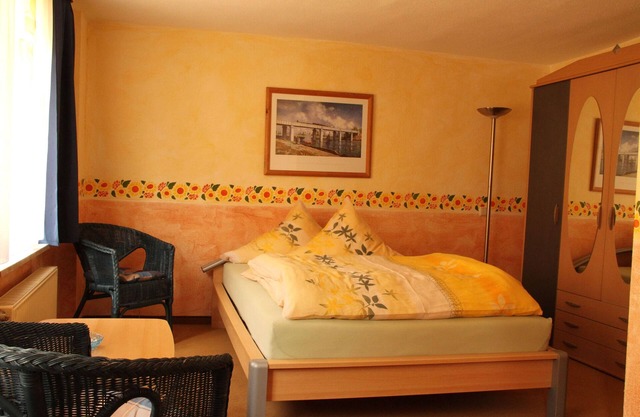 Studio '3' with Shared Terrace