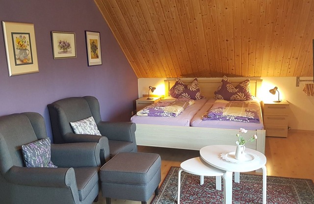 Studio (35qm) im Dachgeschoss mit Balkon