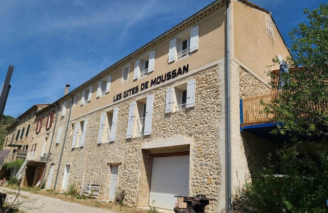 Studio 5 of 24 square meters, capacity 2 persons near Montbrun Les B