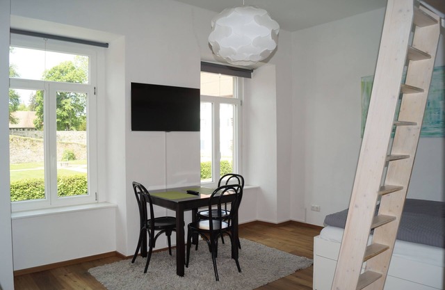 STUDIO Apartment in a quiet old town location overlooking the city wall