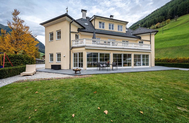 Studio 'Alpen Living 1st Floor Small' with Mountain View, Whirlpool & Wi-Fi