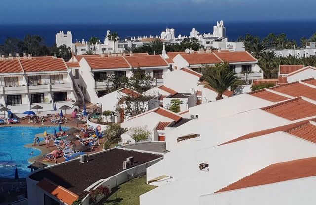 Studio Apartment 'Las Americas' with Mountain View, Pool & Wi-Fi