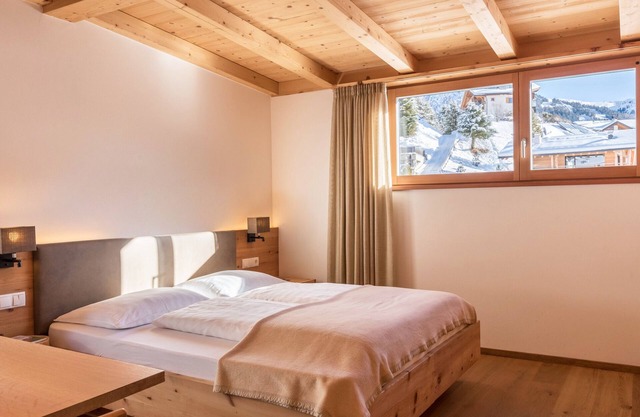 Studio Apartment "Villa Solinda - Rossini" with Mountain View, Balcony & Wi-Fi