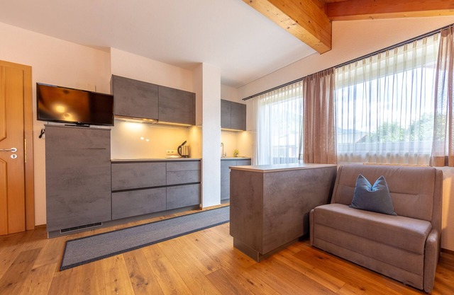 Studio Apartment 'Alpengruss Air' with Mountain View, Shared Garden and Wi-Fi