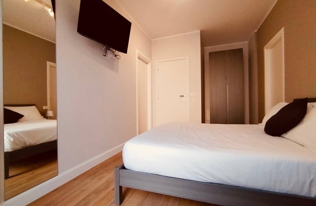 STUDIO APARTMENT 15 HHAT