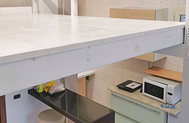 Studio apartment 2 steps subway with courtyard