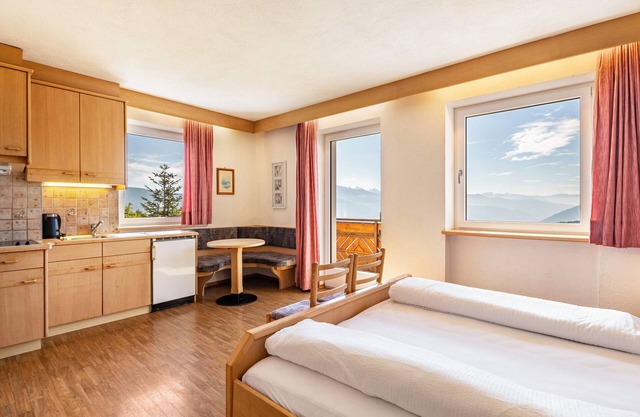 Studio Apartment 'Apt Eisacktal' with Mountain View, Private Terrace and Wi-Fi