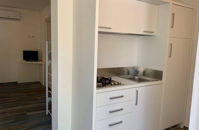 Studio Apartment 'Baia Falcone-Villetta Mare 109' with Sea View, Wi-Fi and Air Conditioning