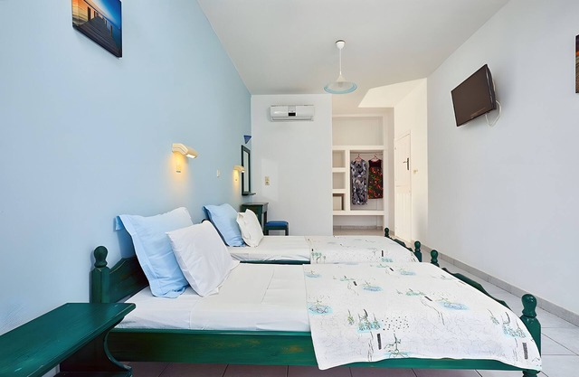 Studio Apartment 'Double No 1' with Sea View, Wi-Fi and Air Conditioning