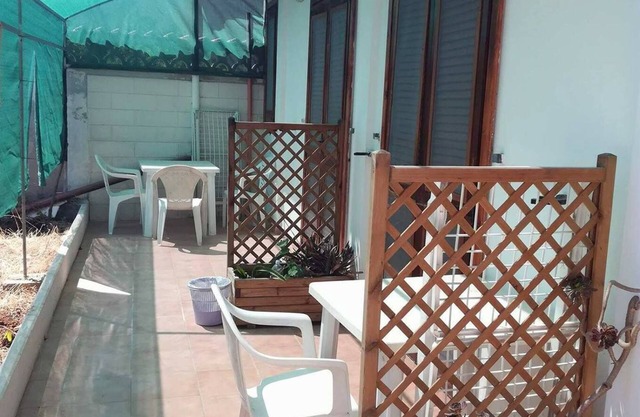 studio apartment for 2 at 300 meters from the sea