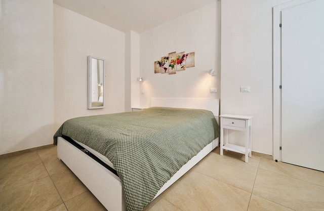 Studio Apartment 'Mare & Pineta Mascagnihouse' with Wi-Fi and Air Conditioning